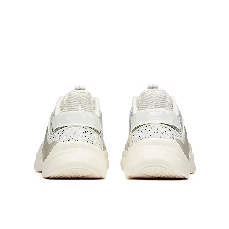 China New Fashion Men's Women's Outdoor Casual Lightweight Comfortable Sports Running Sneakers Shoes