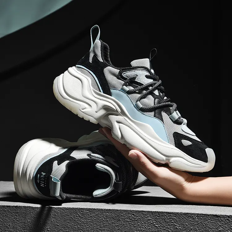 Made In China Latest Model Stylish Popular Styles Unisex Platform Sneaker Women Men Custom Running Shoes